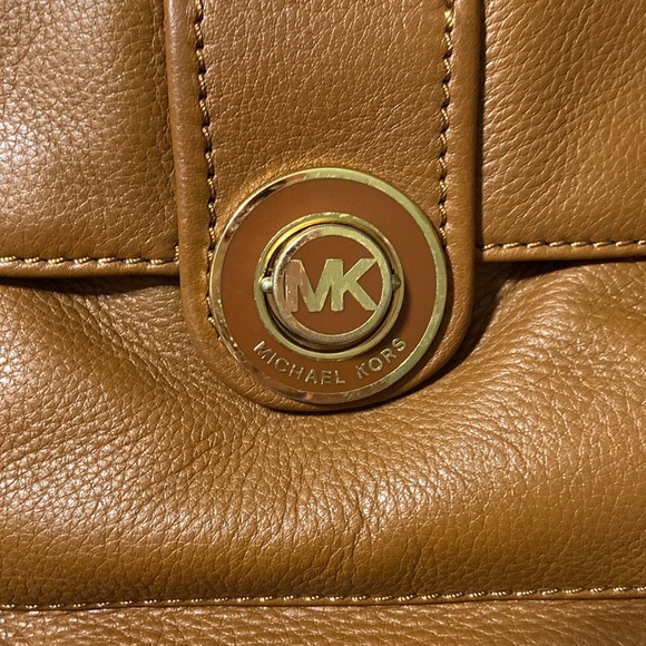 Mint Michael Kors Beautiful Soft Leather camel boho slouchy shoulder bag - Picture 16 of 16